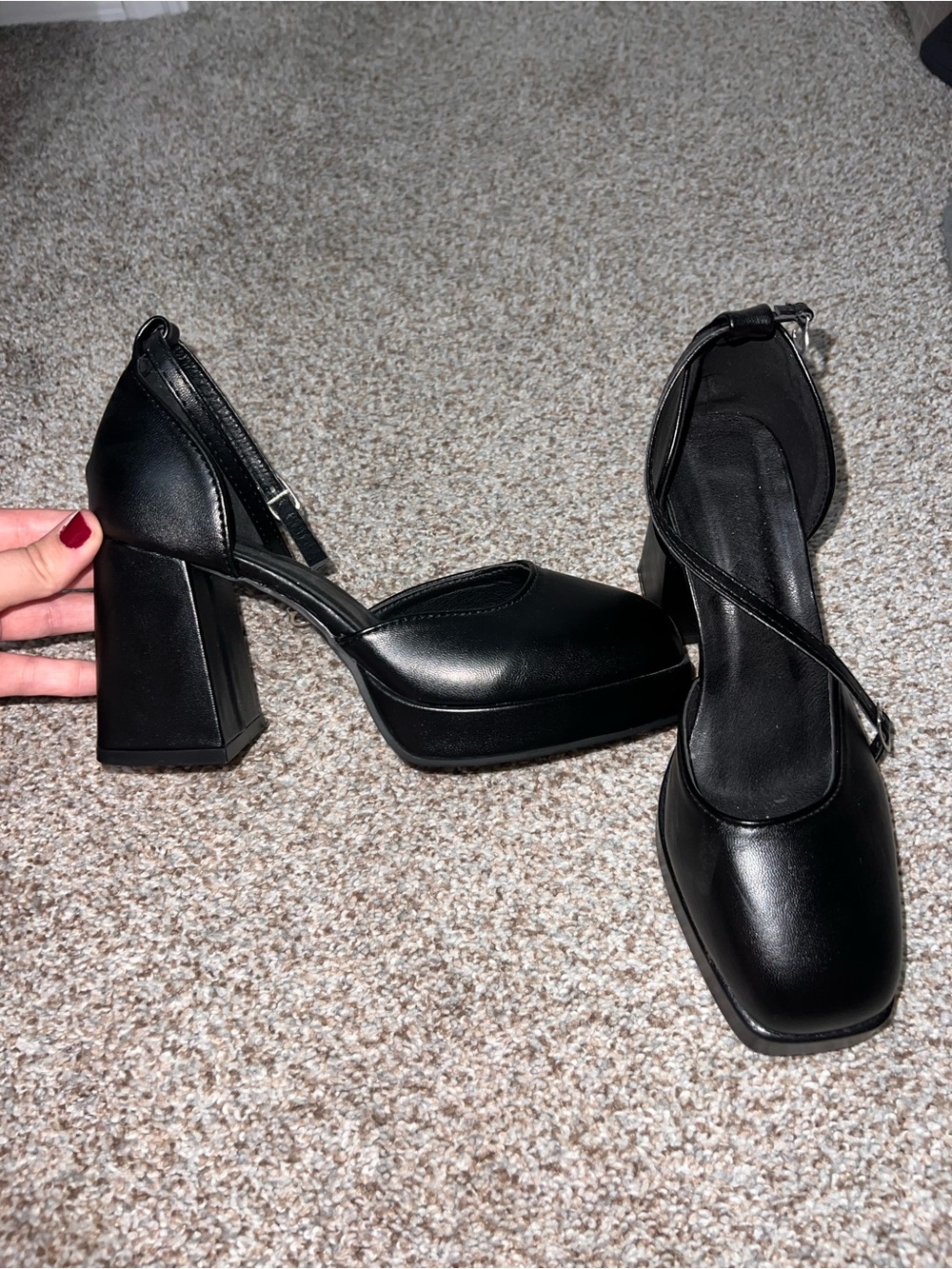 Black Block Heel Mary Jane Pumps - Women's